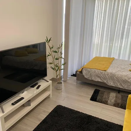 Oliver House בית נופש Poco da Cruz